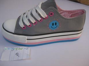 供應(yīng)庫存鞋解放鞋勞保鞋童鞋嬰兒鞋布鞋運動鞋批發(fā)廠家女鞋女裝鞋廠_服裝服飾_世界工廠網(wǎng)中國產(chǎn)品信息庫